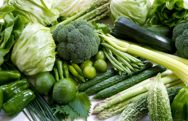 zat besi untuk bayi, makanan tinggi zat besi, MPASI zat besi, makanan bayi sehat, iron rich foods baby, green vegetables baby, tofu bayi, lentil bayi, makanan penambah hemoglobin bayi, ibu muda MPASI, Bunda, si Kecil